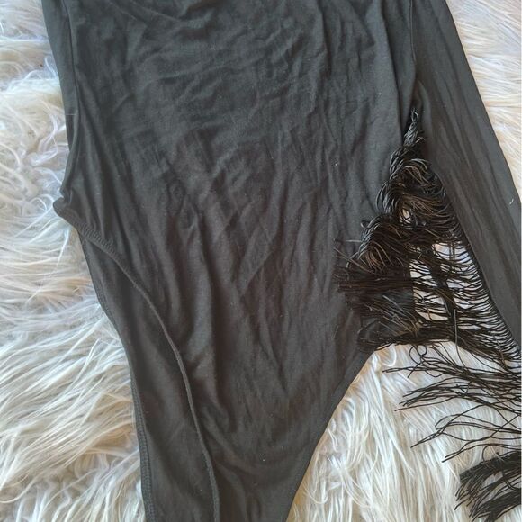 SHEIN   - Picture 3 of 6